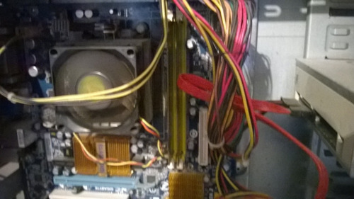 Imagen 1 de 3 de Computadora De Escritorio Pc Completa Buen Precio