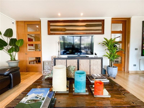 Imagen 3 de 29 de Departamento En Venta De 4 Dorm. En Sector Raúl Labbé