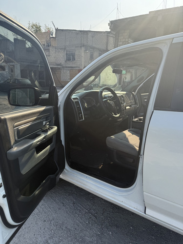 Dodge Ram 2500 5.7 Pickup Crew Cab Slt 4x2 Mt