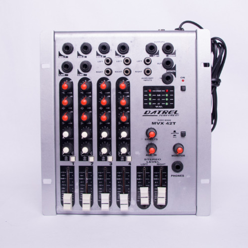 Mesa De Som 4 Canais Mixer Datrel Mvx 42t Home Estudio (Usado)