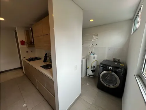Apartamento En Arriendo Amoblado En El Poblado Milla De Oro