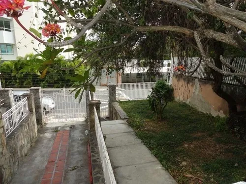 Terreno En Venta En Los Palos Grandes Jose Carrillo Mls #25-7934