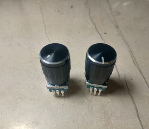 5pzas Potenciometro Digital Encoder 20ppr Con Swtich 15mm (Usado)