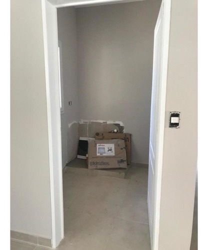 Imagen 9 de 25 de Excelente Casa De 4 Ambientes En Venta En Las Orquideas