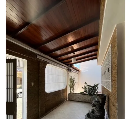 Se Vende Casa 220m2. Guatire.