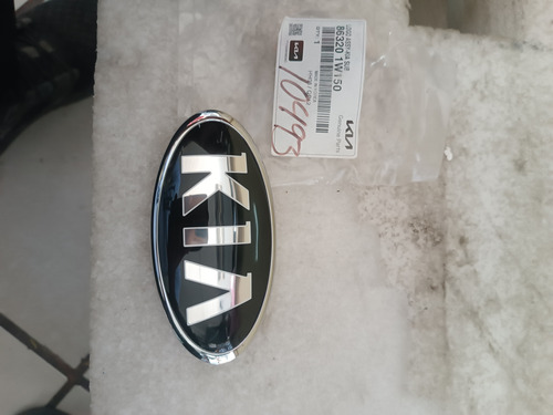 Emblema Delantero De Kia Rio 2016-2017 (Usado)