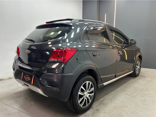 Chevrolet Onix 1.4 MPFI ACTIV 8V FLEX 4P AUTOMÁTICO