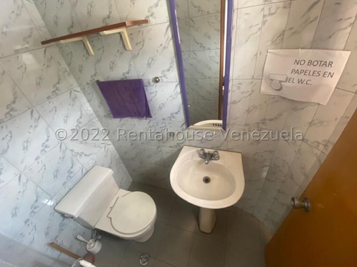 Imagen 8 de 12 de Claudia Lopez Alquila Oficina En El Recreo Mls #22-21464