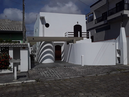 Peruíbe - Oásis ° Sobrado Com Piscina - 400 Mt. Da Praia - Contrato 30 Meses Com Caução