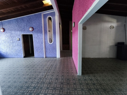 Imagen 10 de 10 de Gran Casa Para Uso Comercial