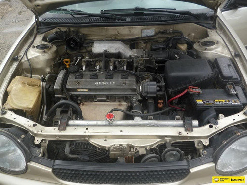 Toyota Corolla .