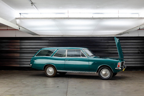 Imagem 2 de 4 de 1977 Chevrolet Caravan