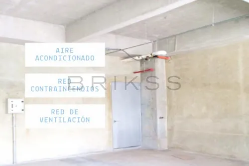 Local En Venta En Niza. Cod V1601