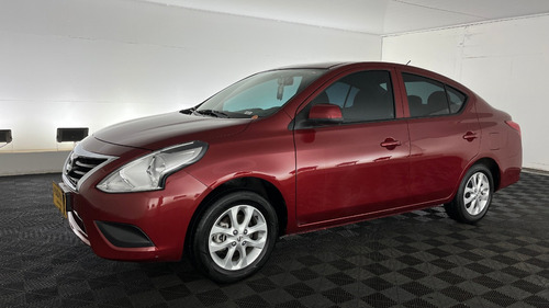 Nissan Versa Advance