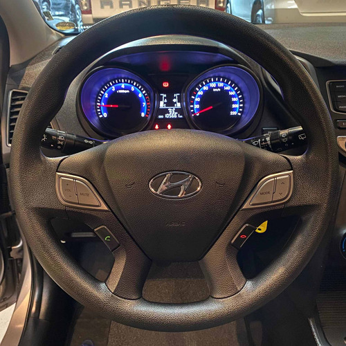 Imagem 8 de 15 de Hyundai Hb20 2018 1.0 Comfort Flex 5p