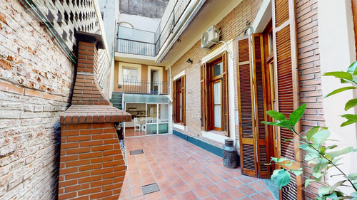Ph En Excelente Estado Con Cochera, Patio Con Parrilla Y Espectacular Tza De 130 M2