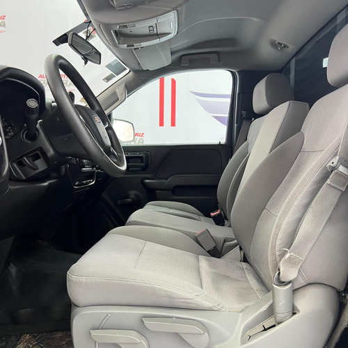 Chevrolet Silverado 2500 CAB-REGULAR 4X2