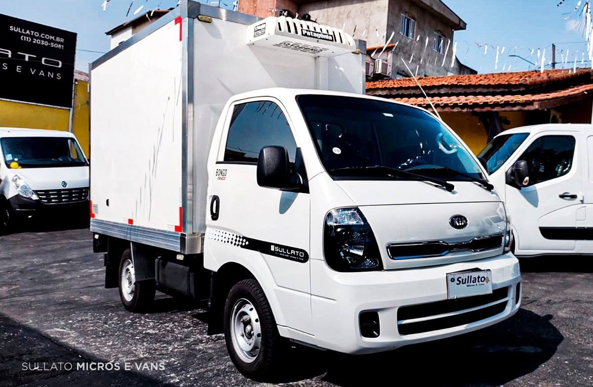 Kia Bongo 2020 K2500 C/ Baú Diesel | Mercado Livre