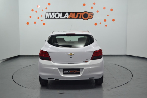 Imagen 4 de 12 de Chevrolet Onix Joy 1.4 Ls Mt 2019-imolaautos