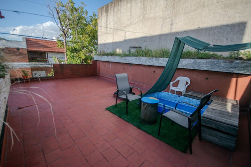 Venta Casa 3 Amb Con Cochera Y Terraza En Caseros