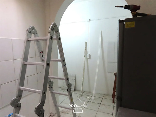 Local Comercial 30m En Arriendo En Quillota.