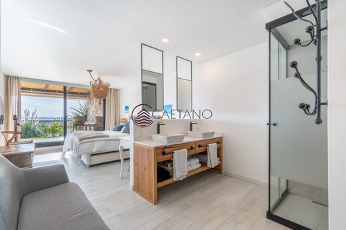 Imagen 16 de 30 de Venta De Exclusivo Departamento De Tres Dormitorios Completamente Reformado En Quartier Punta Ballena - Punta Ballena Punta Ballena