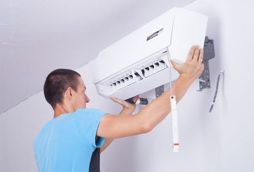Imagen 1 de 1 de Carga De Gas Aire Acondicionado Y Reparacion De Fuga