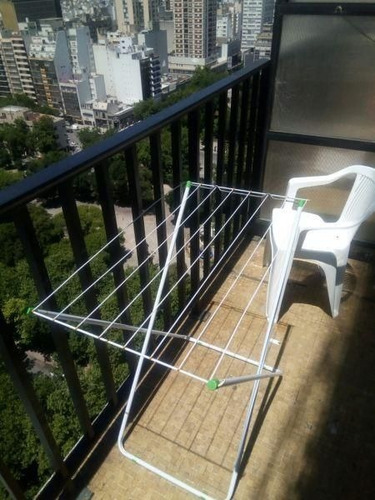 Imagen 2 de 12 de Alquiler Temporario / 1 Ambiente A La Calle