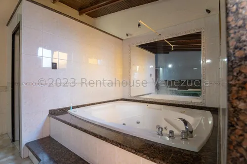 En Venta Emblématico De Gran Recorrido Hotel De 28,783 Mt2 En Terreno , Una Oportunidad Imperdible De Inversión, Extraordinarias Bondades - Panamericana // Luis Gomez // Mls #25-13278