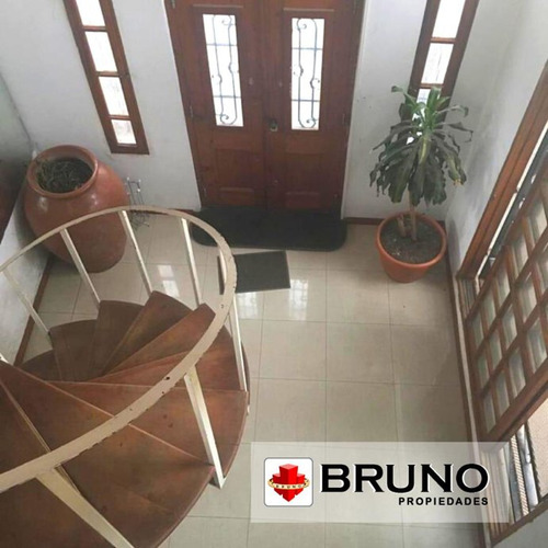 Casa En Venta En Merlo Sur