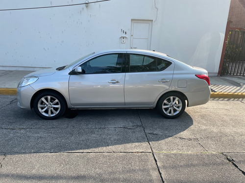 Imagen 6 de 12 de Nissan Versa