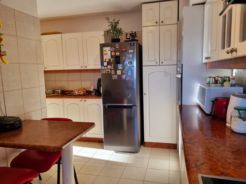 Se Vende Impecable Y Gran Departamento En Edificio Versalles