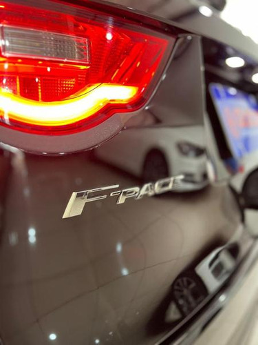Jaguar F-PACE Fpace 20td Prestig