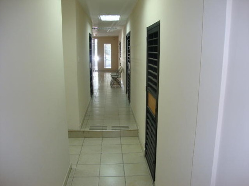 Imagen 13 de 30 de Jg López**/ Edificio En Venta Este Barquisimeto, Tlf. 0414-5533925 Cod. # 21-11613 $ 200000, 14 Baños, 12 Oficinas. Tiene Tanque De Agua 50000lts. Locales Y Mas. 390 M² Lara, Venezuela