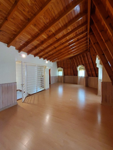 Imagen 25 de 26 de Unica Casa En Esquina Ramos Mejia - Venta