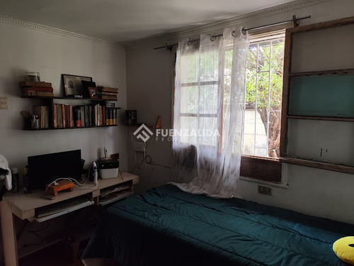 Casa En Venta De 2 Dorm. En Macul