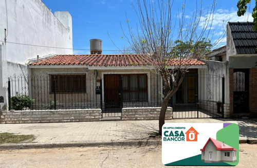 Casa En Venta Barrio Bella Vista  Impecable Estado- Appto Credito Bancor