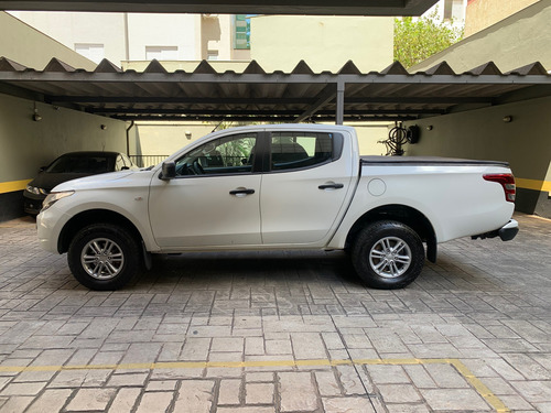 Mitsubishi L200 2.4 Triton Gl Cab. Dupla 4x4 4p