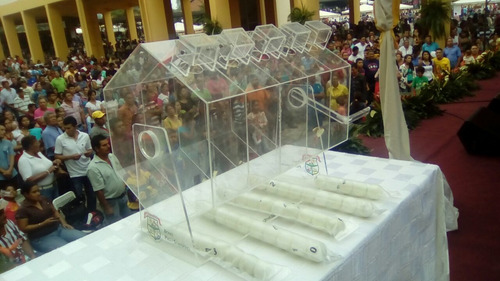 Imagen 7 de 8 de Fabrica De Biombos Y Ruletas Personalizadas Eventos Logo