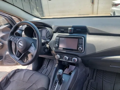Nissan Versa 1.6 Sense Cvt