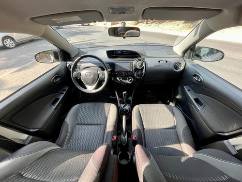 Imagen 7 de 10 de Toyota Etios 1.5 5ptas Xls At 2017