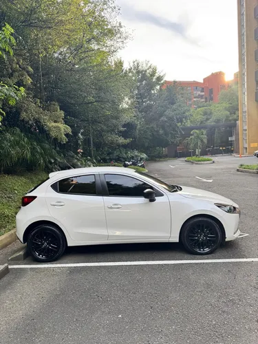 Mazda 2 1.5 Gran touring carbon edition