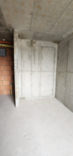 Venta De Apartamento En Obra Gris En Chía, Con Parqueadero. Sector De Gran Valorización
