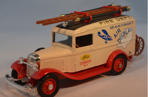 Carro Bombero De Coleccion Ford 1932  Fire Air Display Vinta