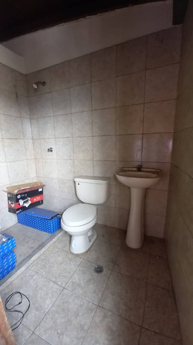 Propiedad Comercial En Terminal De Pasajeros En Venta