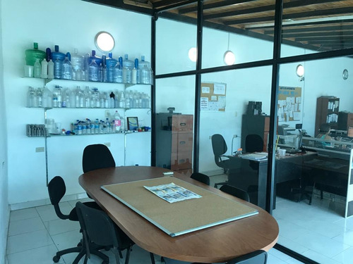 Imagen 4 de 14 de Galpon En Venta