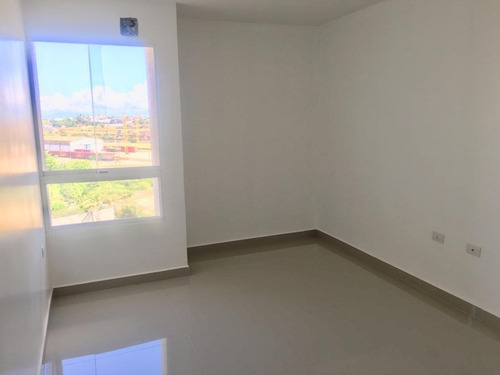 Maribel Morillo & Naudy Escalona/ Cómodo Apartamento En Zona Oeste En Venta En Urb. Alta Vista Barquisimeto Lara, Venezuela/ 2 Dormitorios 2 Baños 72 M²