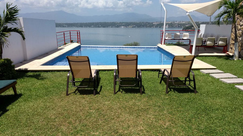 Casa En Tequesquitengo
