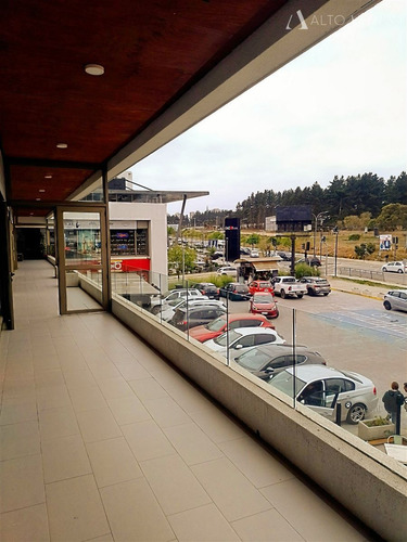Arriendo Local Comercial En Stripcenter En Concón