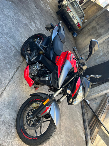 Rouser Ns 200 Año 2017 Impecable Estado.